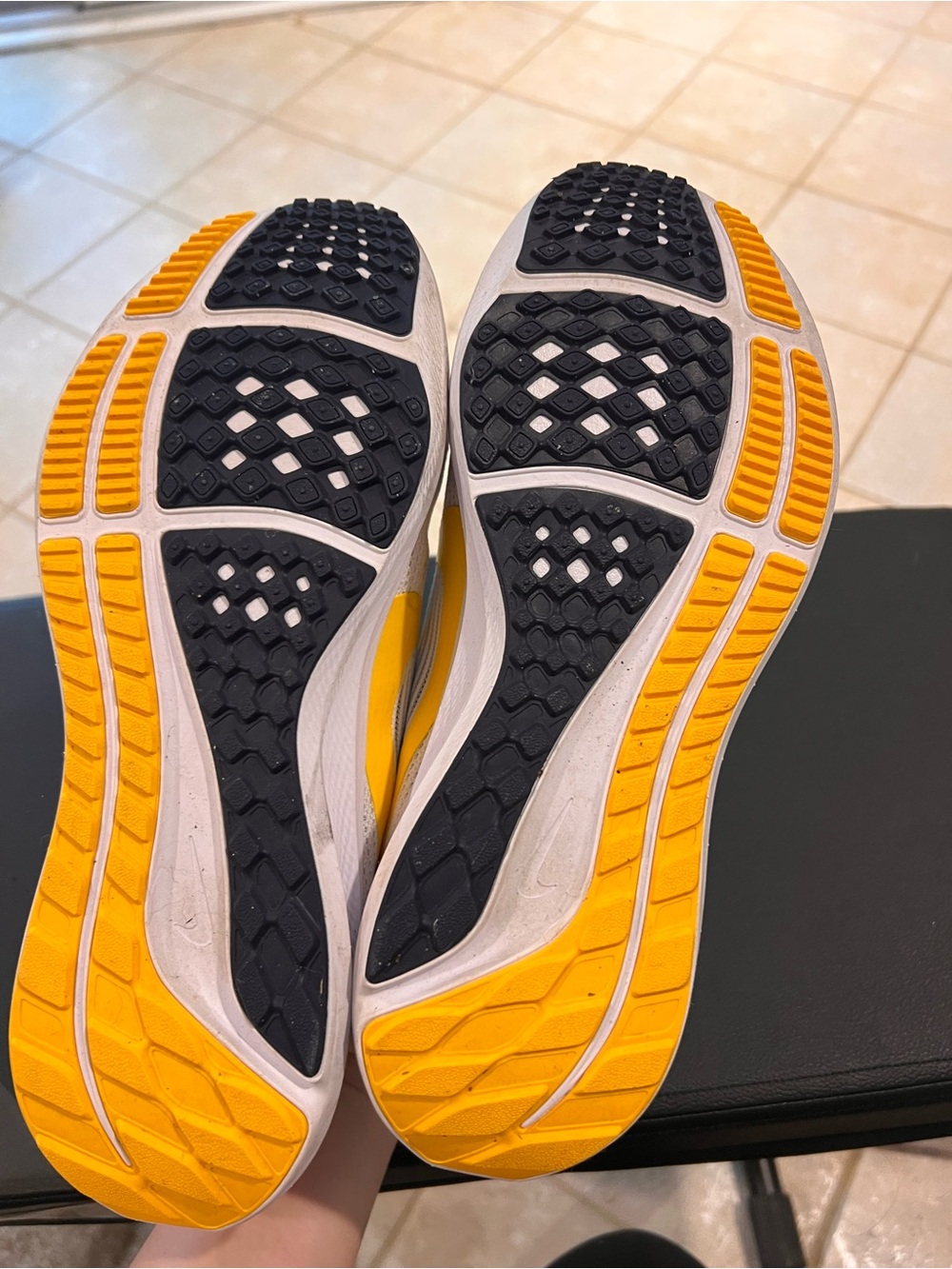 Nike Air Zoom Pegasus 40 Michigan Wolverines running shoes - Men’s 8/ W 9.5 - Picture 8 of 8
